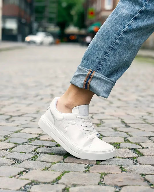 Wyde Footwear